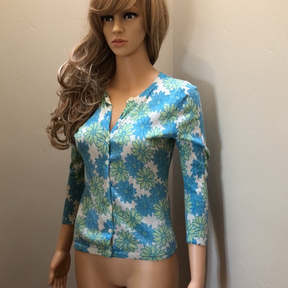 🌸 Floral lightweight wool cardigan - Picture 2 of 13